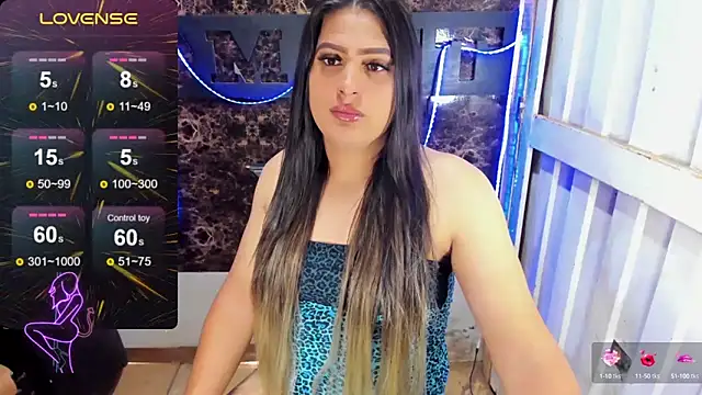 blonde girl01 online show from 03/12/25, 04:13