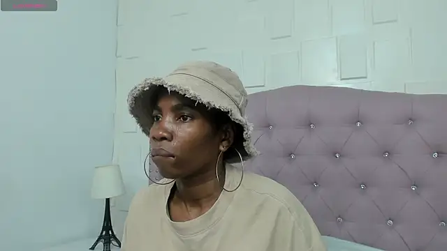 MonicaSchwartz online show from 04/06/26, 01:56