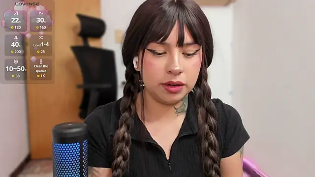 Gingerdoll   online show from 04/18/26, 03:10