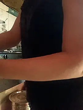 Snapshot of Ankita202 chatting on 11/04/25, 07:18 Ankita202 online show from 11/04/25, 07:18