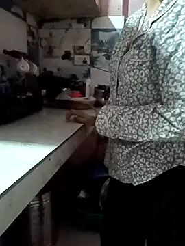 Snapshot of Ankita202 chatting on 11/13/25, 11:58 Ankita202 online show from 11/13/25, 11:58