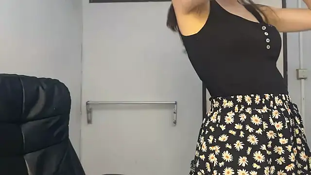 SassyJessi online show from 10/25/25, 04:09