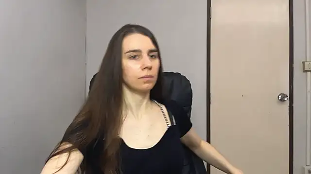 SassyJessi online show from 10/28/25, 04:05