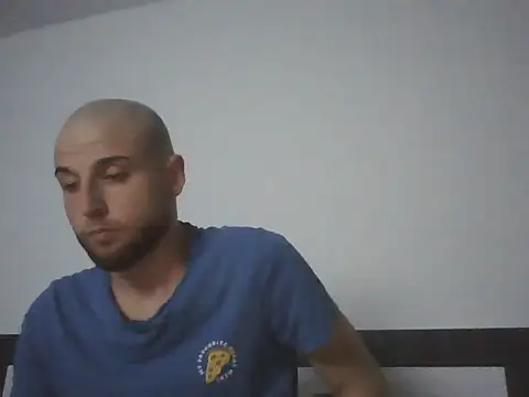 Snapshot of John_86 chatting on 11/08/25, 04:51 John 86 online show from 11/08/25, 04:51