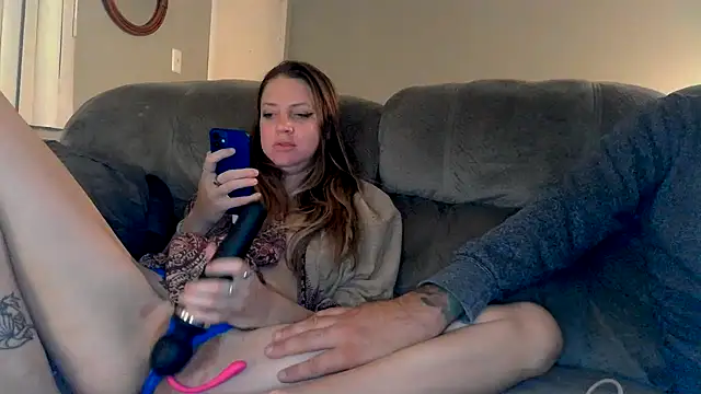 Snapshot of molly_witha_chance chatting on 11/23/25, 09:20 molly witha chance online show from 11/23/25, 09:20