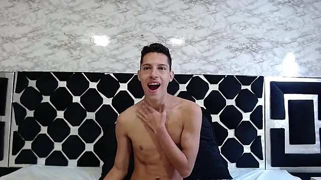 Snapshot of thiago19s chatting on 06/24/26, 12:48 thiago19s online show from 06/24/26, 12:48