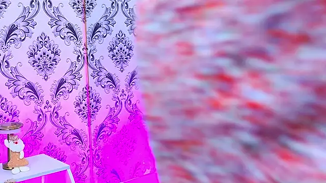 LexaDeRusso online show from 12/18/25, 08:04