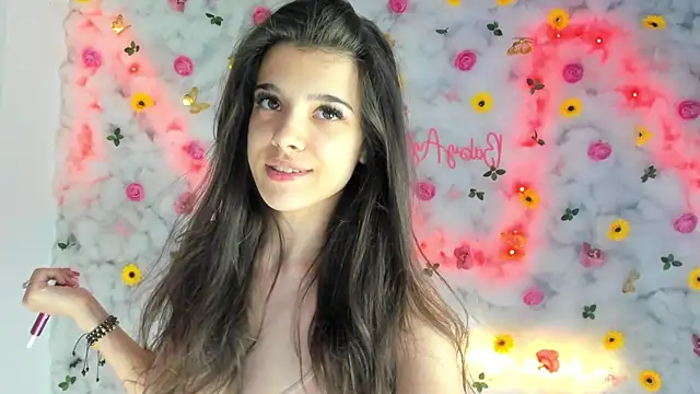 Snapshot of BabyAylin chatting on 02/18/25, 09:21 BabyAylin online show from 02/18/25, 09:21