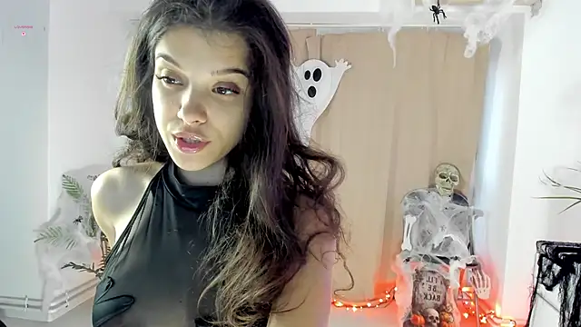 Snapshot of BabyAylin chatting on 10/25/25, 05:37 BabyAylin online show from 10/25/25, 05:37