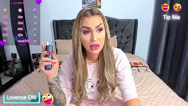 GlossyDiamondX online show from 01/10/26, 05:53