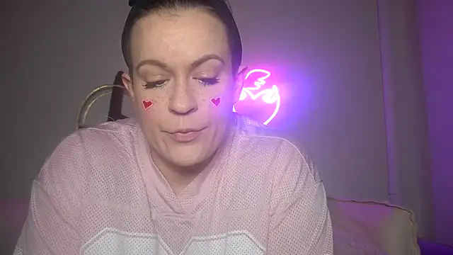 quinnmariexo online show from 02/08/26, 10:57