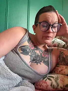 quinnmariexo online show from 03/18/26, 05:38