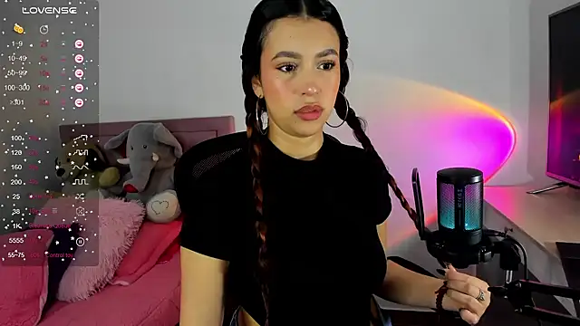 Snapshot of youpinkgirl_ chatting on 01/20/25, 11:10 youpinkgirl  online show from 01/20/25, 11:10