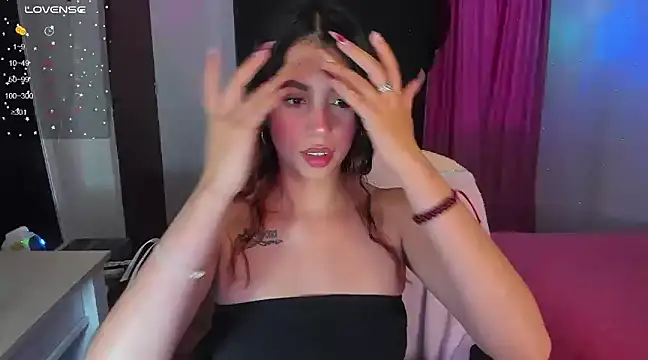 Snapshot of youpinkgirl_ chatting on 02/28/25, 11:01 youpinkgirl  online show from 02/28/25, 11:01