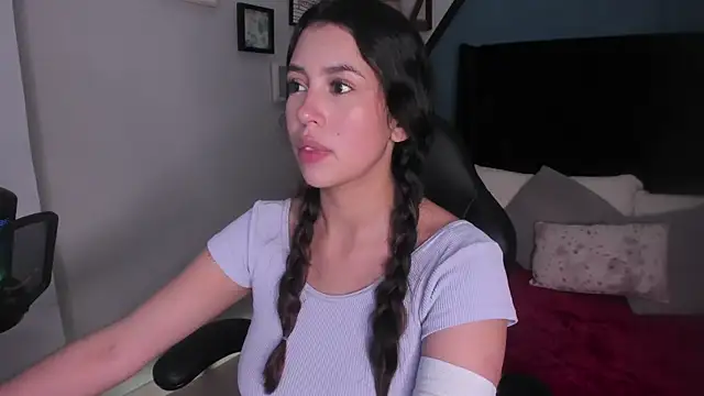 Snapshot of youpinkgirl_ chatting on 10/02/25, 08:38 youpinkgirl  online show from 10/02/25, 08:38