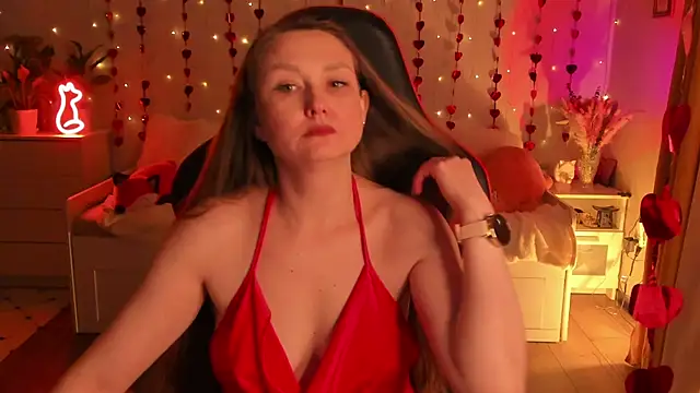 desperatehousewife   online show from 02/08/25, 03:00