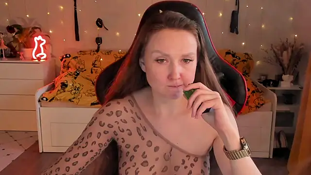 desperatehousewife   online show from 09/14/25, 02:38