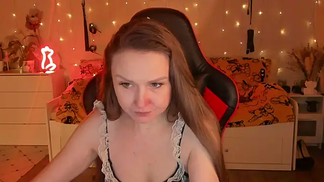 desperatehousewife   online show from 11/22/25, 05:12