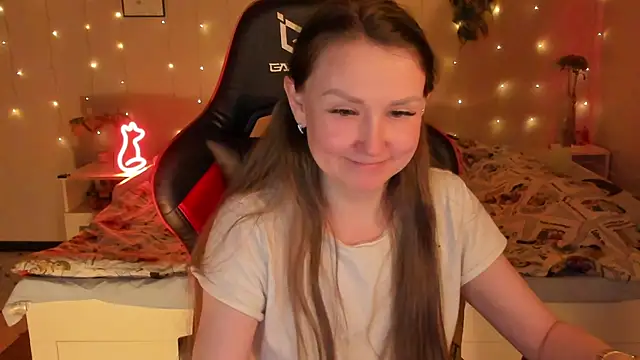 desperatehousewife   online show from 04/03/26, 07:01