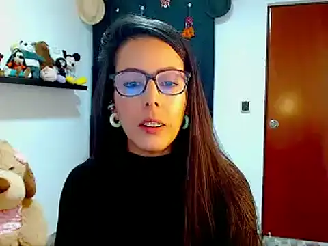 Snapshot of ella_peck chatting on 12/02/24, 12:30 ella peck online show from 12/02/24, 12:30