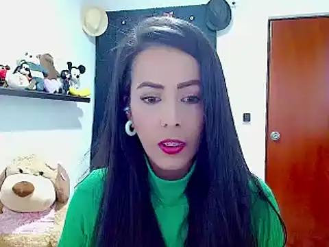 Snapshot of ella_peck chatting on 12/22/24, 01:12 ella peck online show from 12/22/24, 01:12