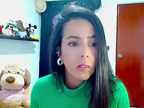 Snapshot of ella_peck chatting on 12/22/24, 04:17 ella peck online show from 12/22/24, 04:17