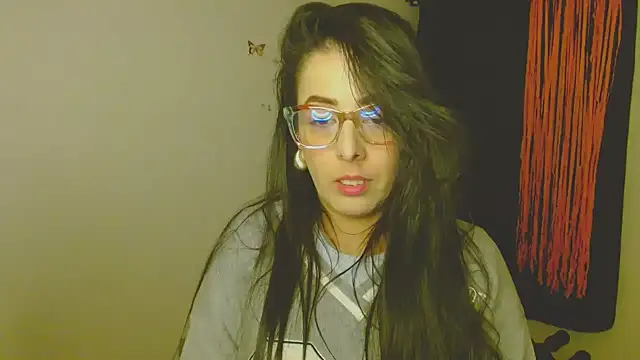 Snapshot of ella_peck chatting on 10/30/25, 05:53 ella peck online show from 10/30/25, 05:53