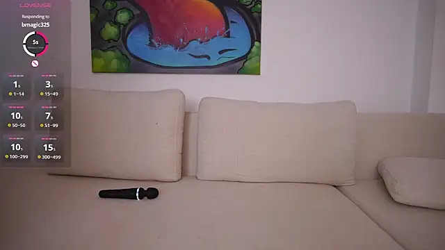 cuteface bigass  online show from 11/11/25, 09:15