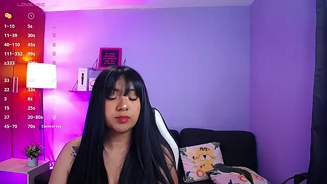 Snapshot of danny_goddess chatting on 12/12/24, 03:32 danny goddess online show from 12/12/24, 03:32