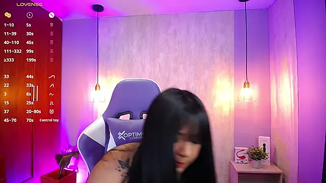 Snapshot of danny_goddess chatting on 02/21/25, 03:23 danny goddess online show from 02/21/25, 03:23