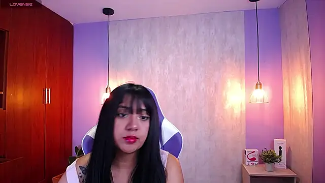 Snapshot of danny_goddess chatting on 03/01/25, 04:04 danny goddess online show from 03/01/25, 04:04