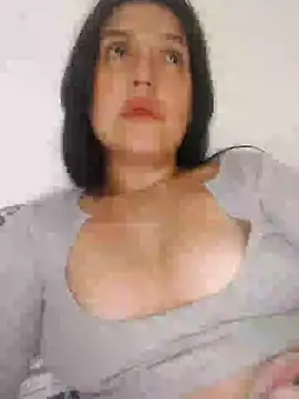 Sophie-hatter online show from 01/09/25, 03:47