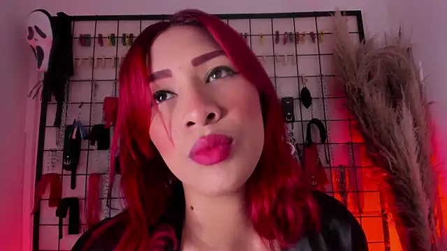 Snapshot of charrlotte_quinn chatting on 11/03/25, 02:40 charrlotte quinn online show from 11/03/25, 02:40