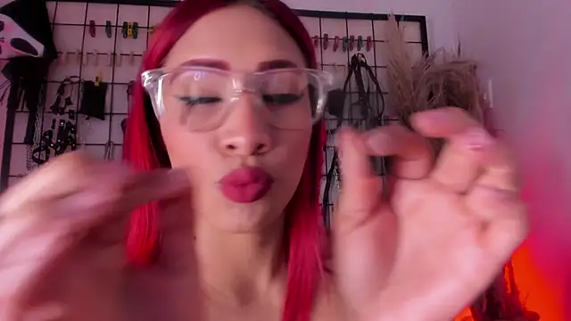 Snapshot of charrlotte_quinn chatting on 12/05/25, 03:09 charrlotte quinn online show from 12/05/25, 03:09