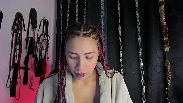 Snapshot of charrlotte_quinn chatting on 02/25/26, 12:37 charrlotte quinn online show from 02/25/26, 12:37