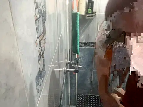 Snapshot of Arez333 chatting on 10/27/25, 05:33 Arez333 online show from 10/27/25, 05:33