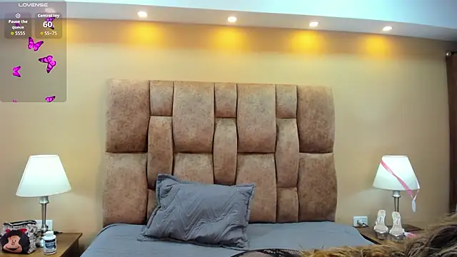 MiiaHot online show from 03/13/26, 08:04