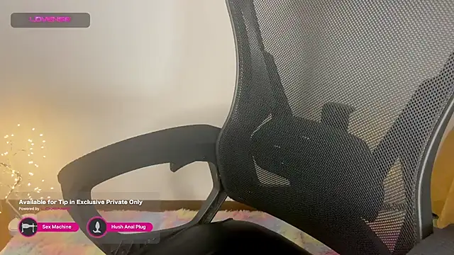 Snapshot of Tashaa chatting on 12/04/24, 01:36 Tashaa online show from 12/04/24, 01:36