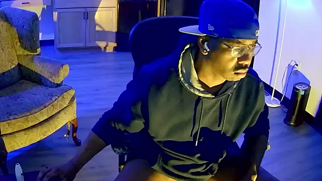 Snapshot of Southernfuckery chatting on 02/05/26, 01:10 Southernfuckery online show from 02/05/26, 01:10