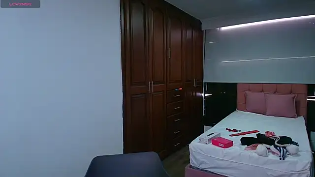 Raquel jones online show from 09/10/25, 06:52