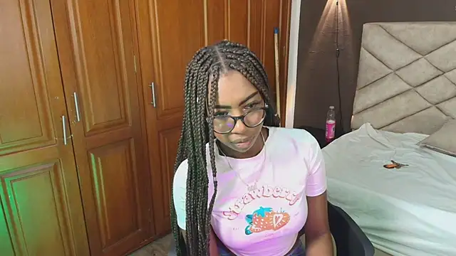 Raquel jones online show from 09/29/25, 07:40