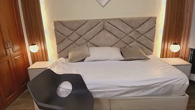 Raquel jones online show from 03/07/26, 07:22