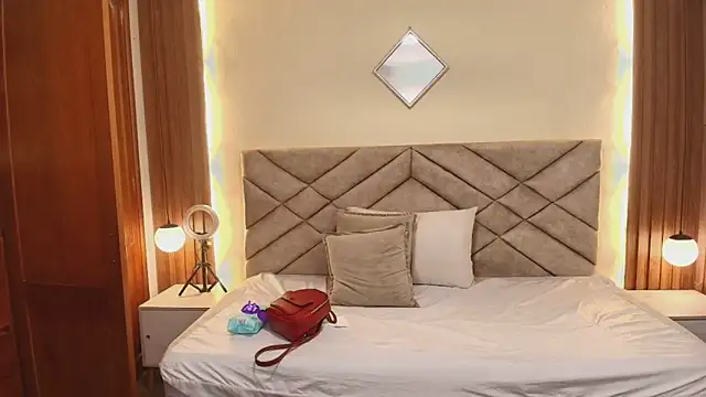 Raquel jones online show from 03/21/26, 11:59