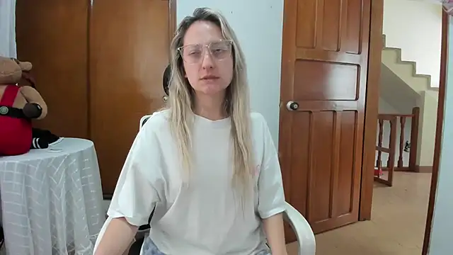 Snapshot of Adele_johnsonn1 chatting on 07/09/26, 05:39 Adele johnsonn1 online show from 07/09/26, 05:39