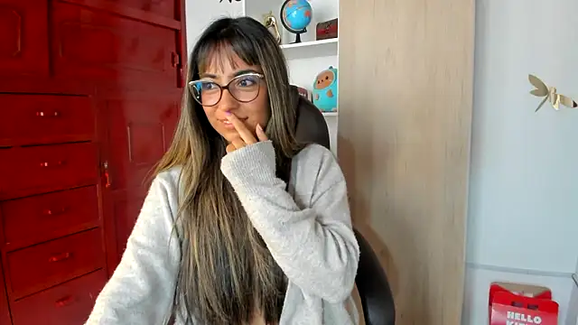 Isabellaa22 1 online show from 04/29/26, 05:30