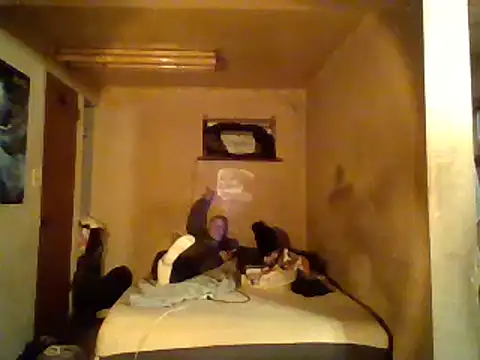 Snapshot of Nightshade7712 chatting on 01/27/25, 12:54 Nightshade7712 online show from 01/27/25, 12:54