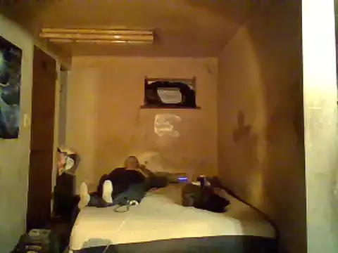 Snapshot of Nightshade7712 chatting on 01/31/25, 03:20 Nightshade7712 online show from 01/31/25, 03:20