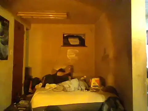 Snapshot of Nightshade7712 chatting on 02/04/25, 10:24 Nightshade7712 online show from 02/04/25, 10:24