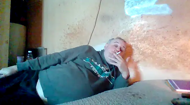 Snapshot of Nightshade7712 chatting on 02/18/25, 08:25 Nightshade7712 online show from 02/18/25, 08:25