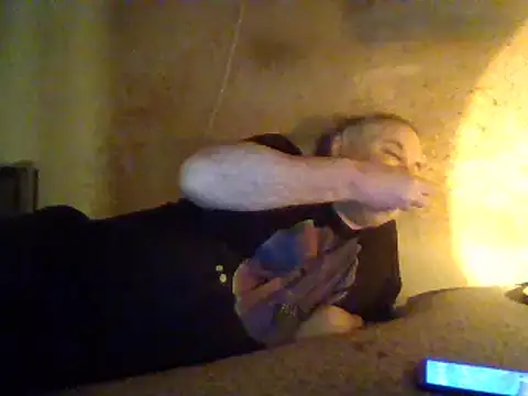 Snapshot of Nightshade7712 chatting on 02/20/25, 01:08 Nightshade7712 online show from 02/20/25, 01:08